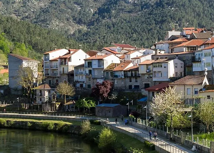 Piso Monica * Ribadavia